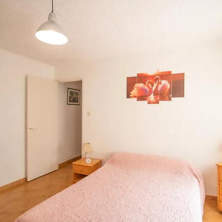 Isula Paradise Holiday home *