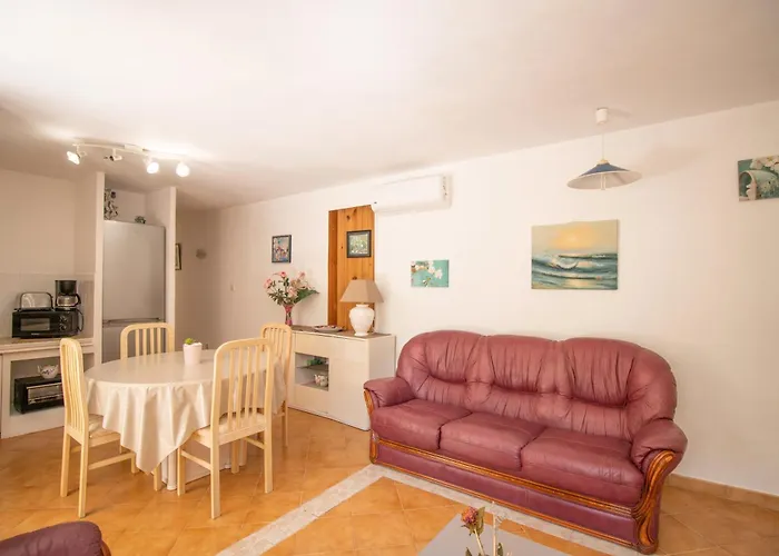 Isula Paradise Tatil Evi